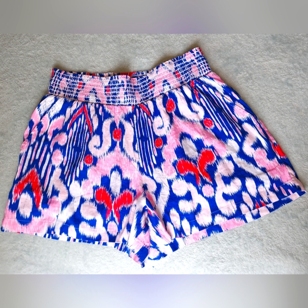 Vibrant Patterned Women's Shorts, Size Large - NEW WITH TAGS!
